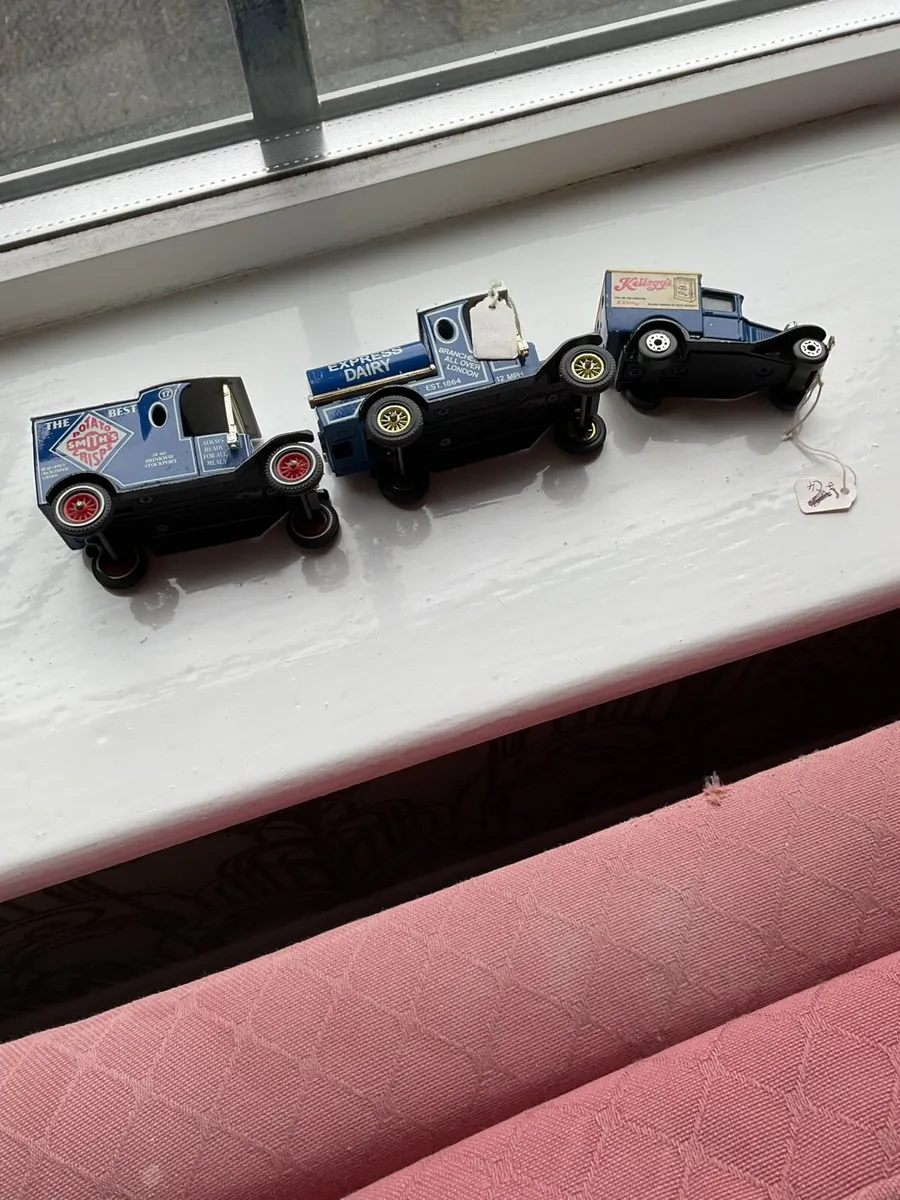 Matchbox lot - Image 2