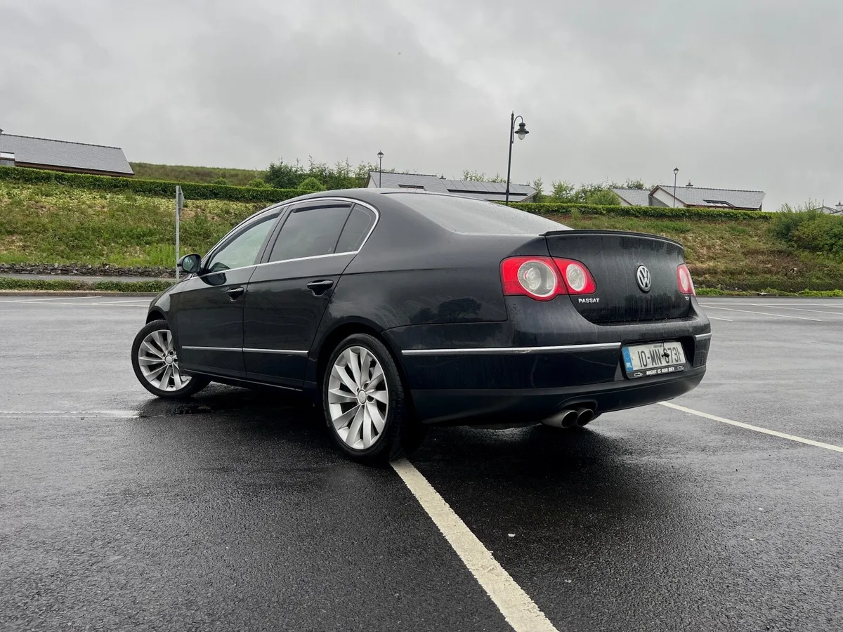 VERY CLEAN VW PASSAT 2,0 TDI - Image 3