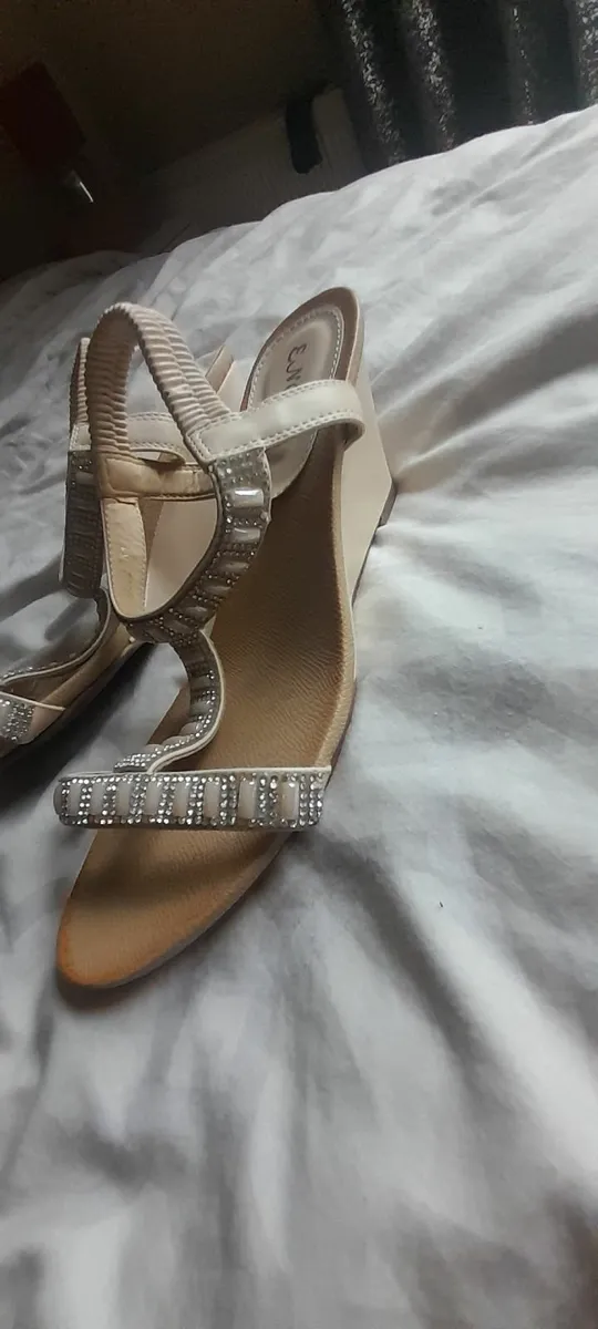 Ladies wedges - Image 3