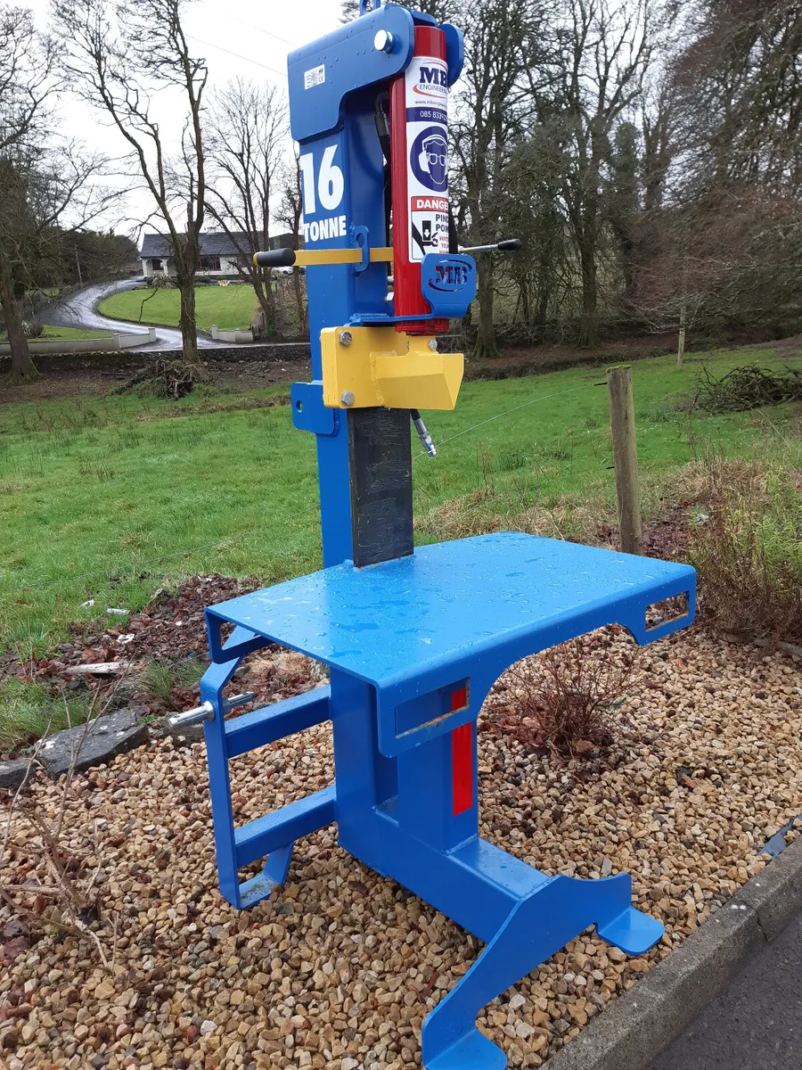 Log Splitter - Image 2