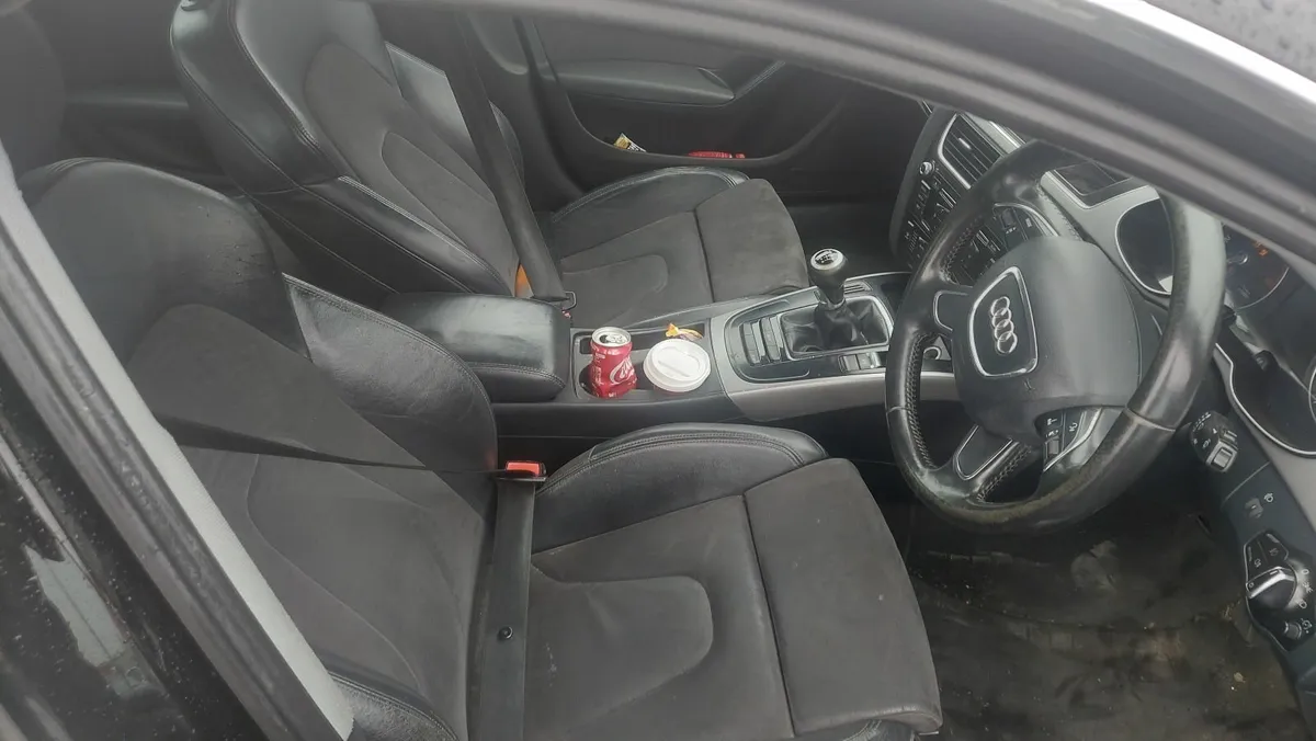 2012 audi a4 - Image 2