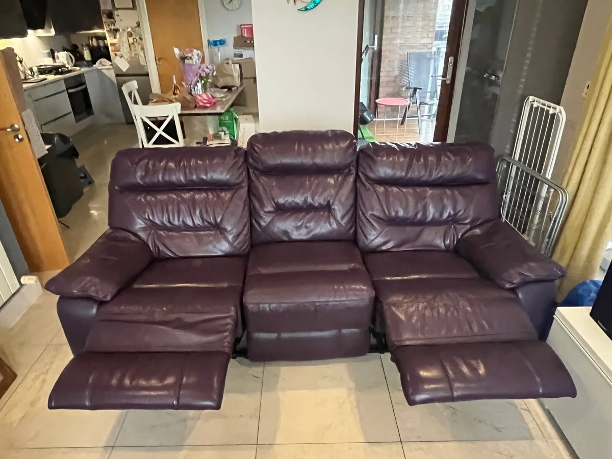 3 Seater Leather Couch Recliner - Image 1
