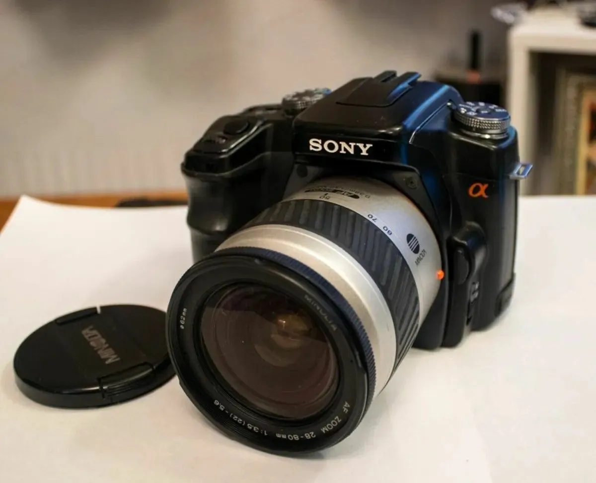 Sony A100 - Image 1