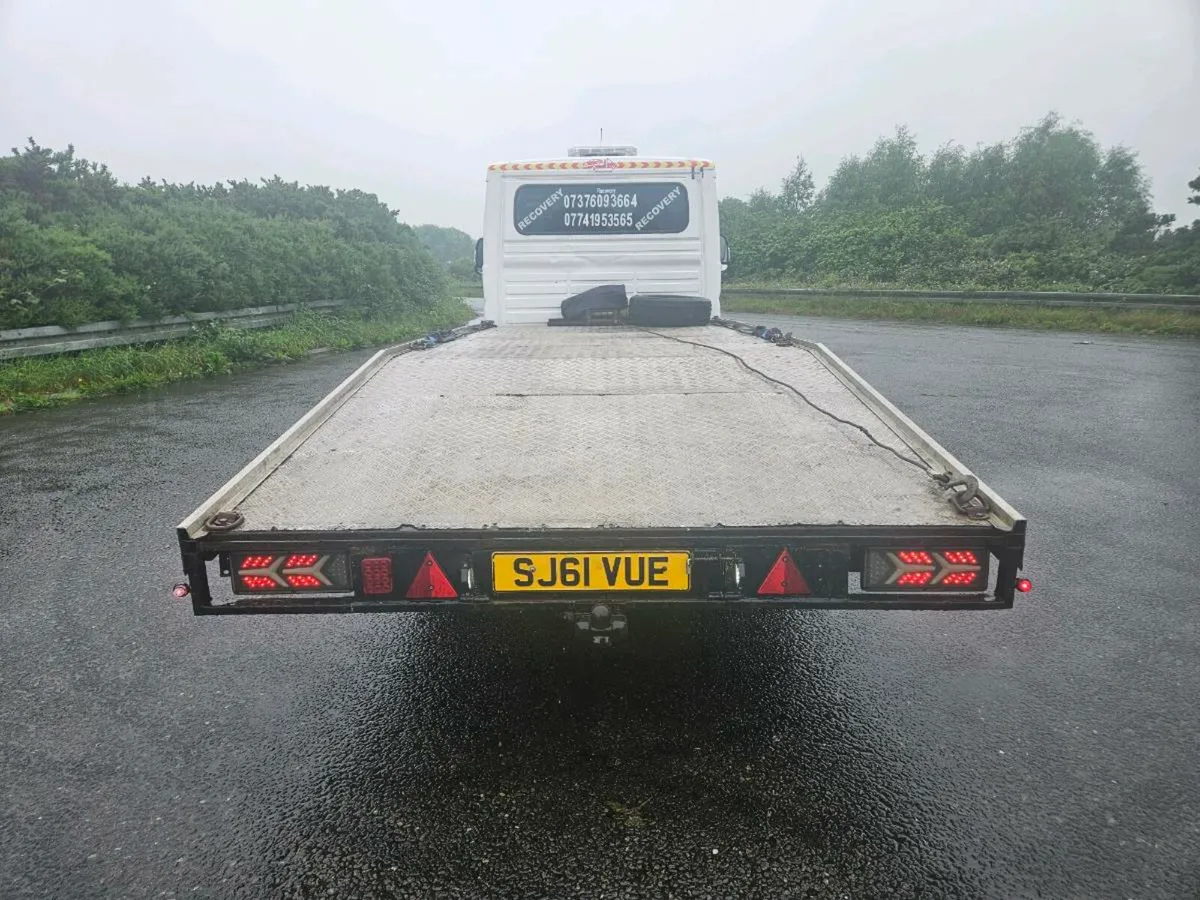 Peugeot recovery truck - Image 4