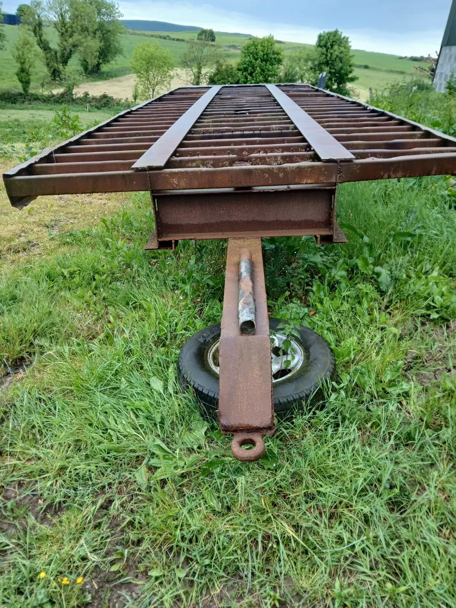 26 ft bale trailer - Image 1