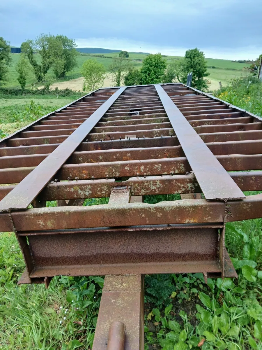 26 ft bale trailer - Image 2