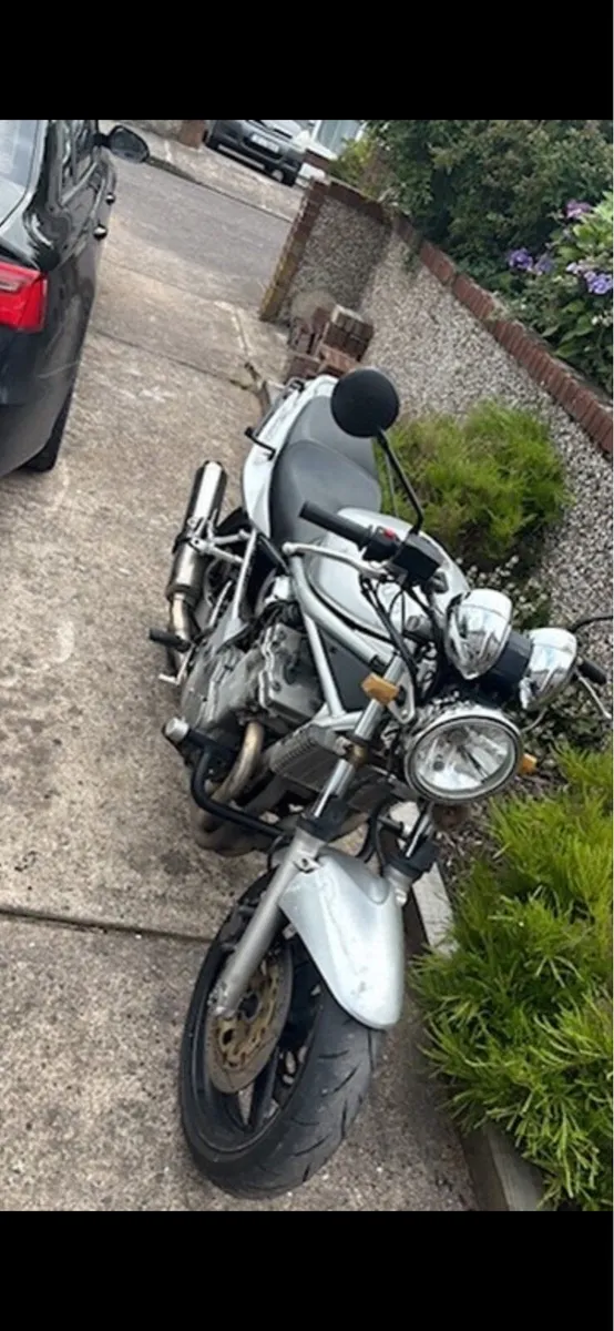 Suzuki bandit 600 - Image 2