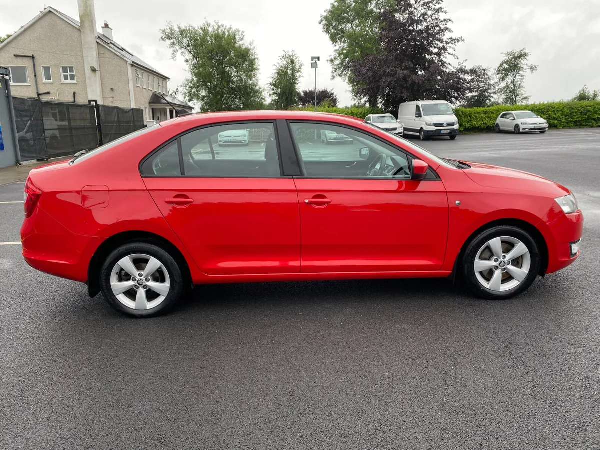 SKODA RAPID AMBITION 1.6 TDI 2014 (141) - Image 4