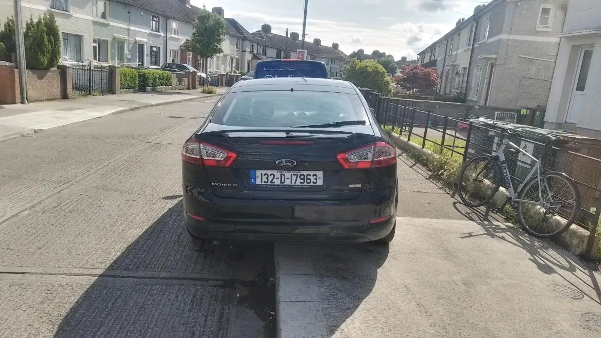 Car for sale - Image 2