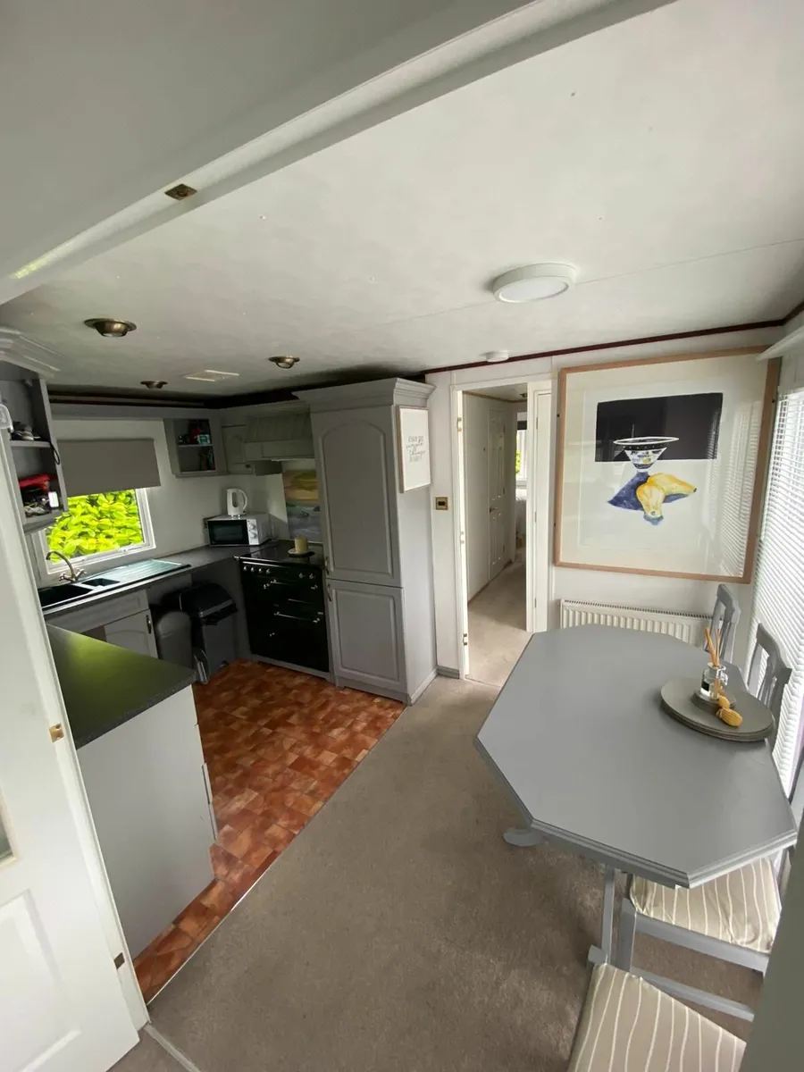 Mobile Home - Image 3