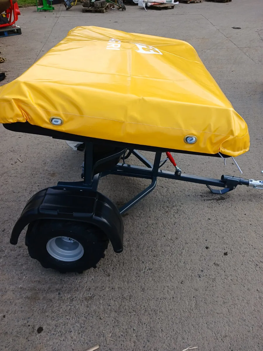 JFC Fertiliser Spreader - Image 2
