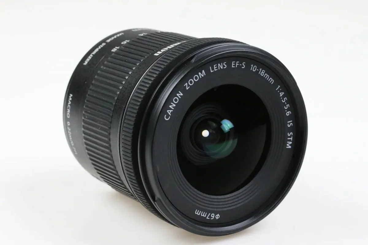 Canon EF-S 10-18mm f/4.5-5.6 IS STM