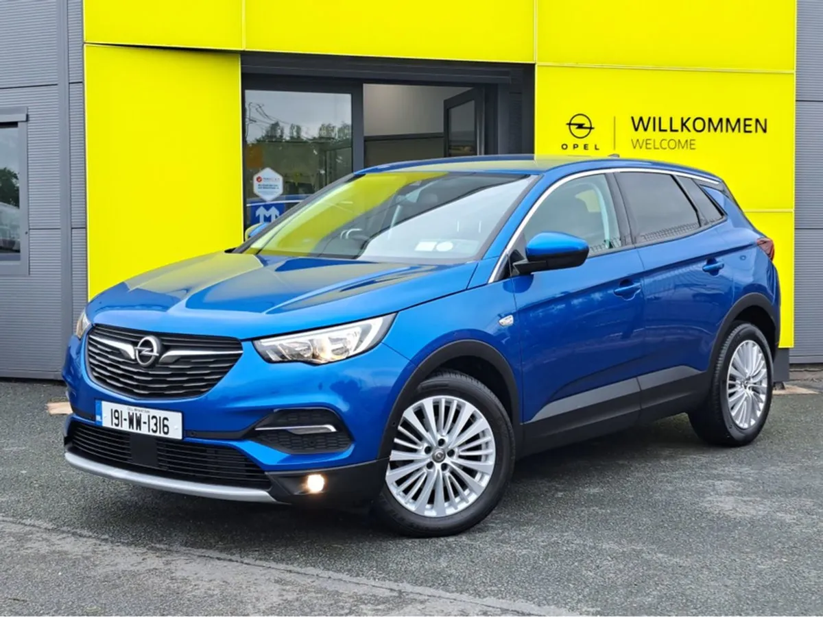 Opel Grandland SRI 1.2turbo 130BHP  half Leather - Image 1