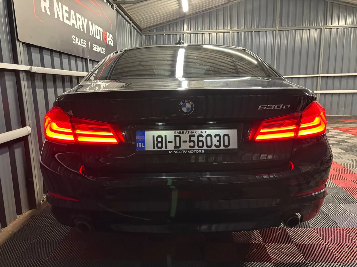 2018 BMW 5-Series 530e Automatic - Image 2
