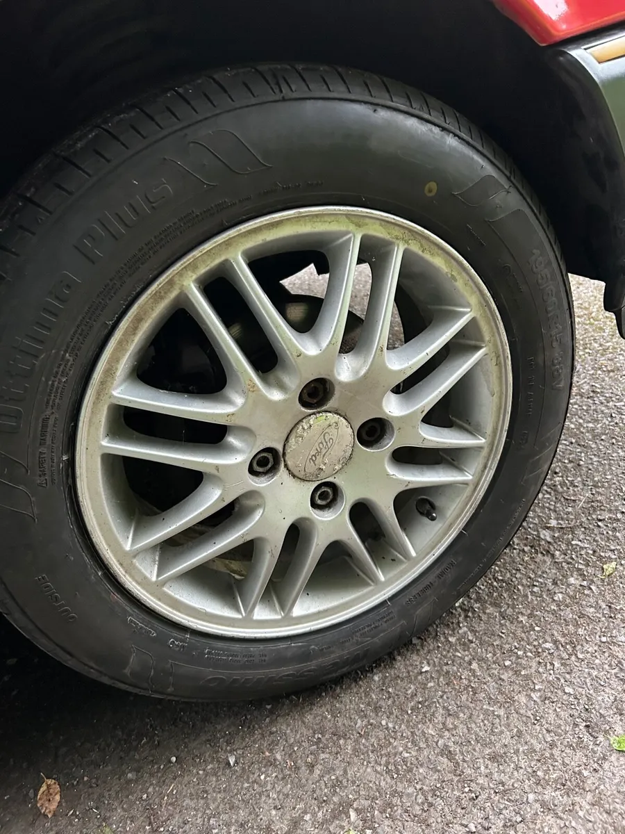Alloy wheels including tyres - Image 3