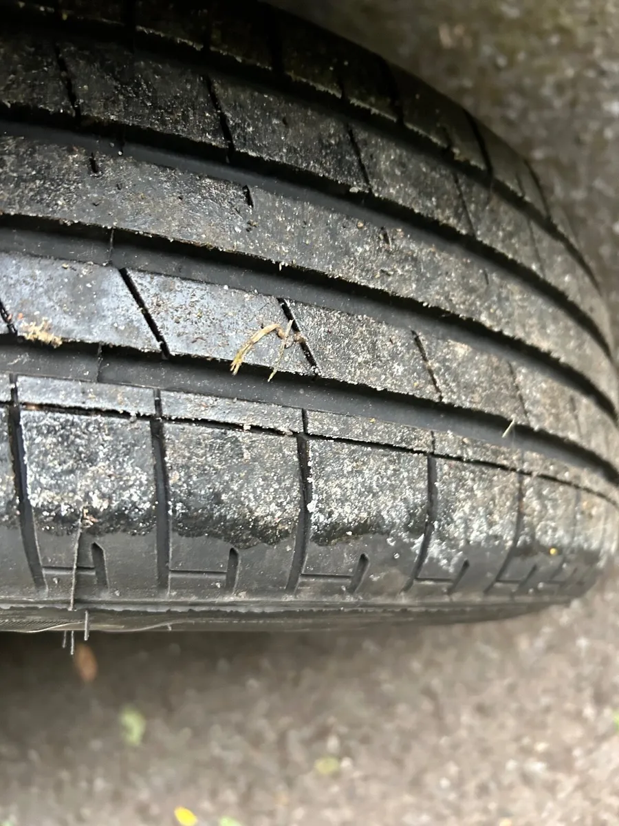 Alloy wheels including tyres - Image 4
