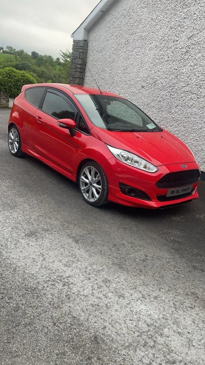 Ford Fiesta 2015 - Image 1