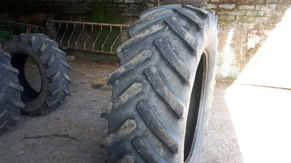 Tractor tyre - Image 3