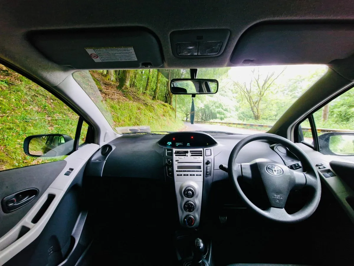 Toyota Yaris 2007 - low mileage - Image 4