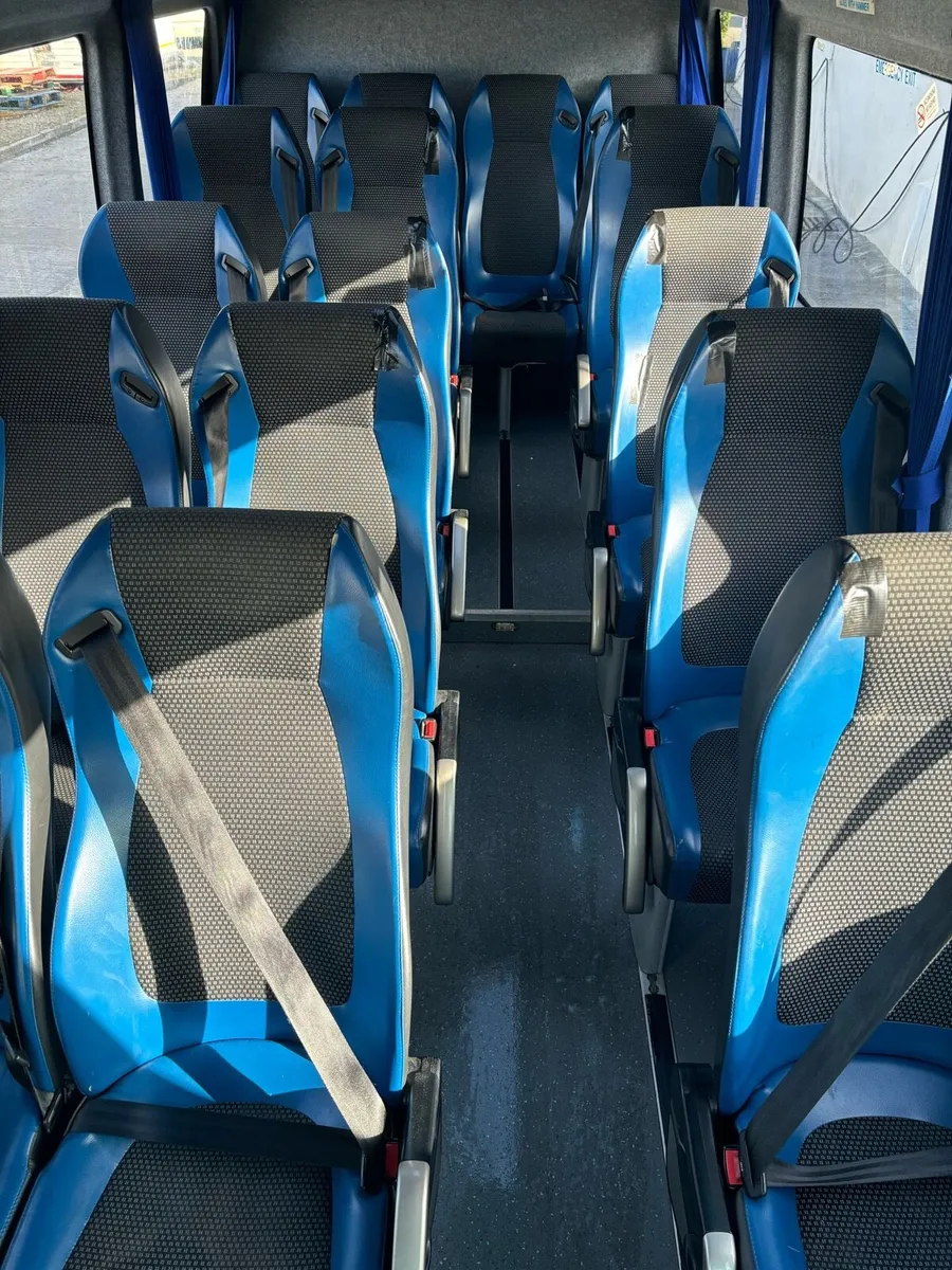 New cvrt 16 seater 2012 large boot - Image 3
