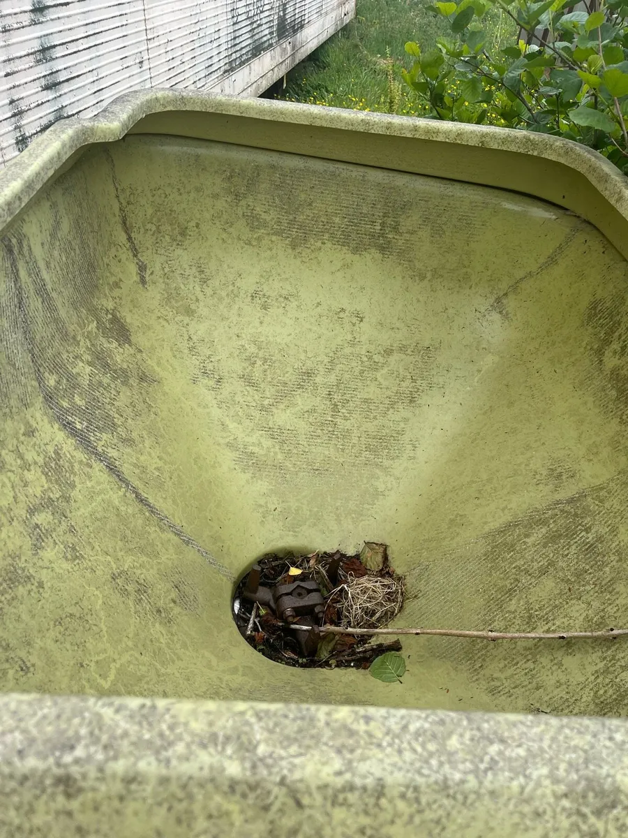 Fertilizer spreader - Image 2