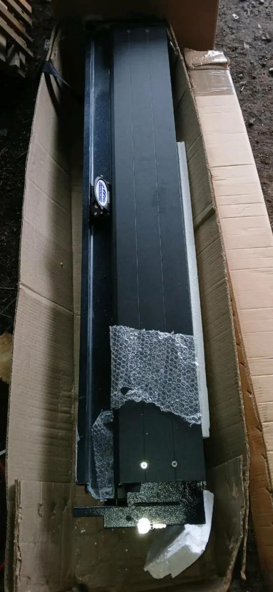 Armadillo mk4 roller cover - Image 1