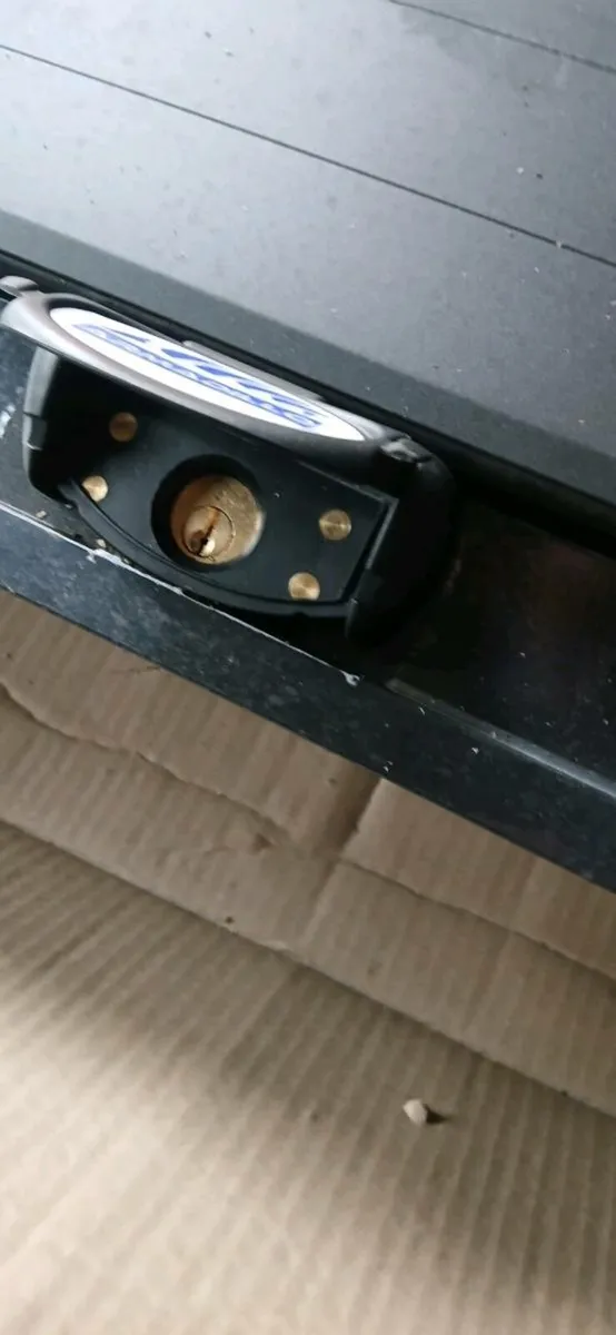 Armadillo mk4 roller cover - Image 4
