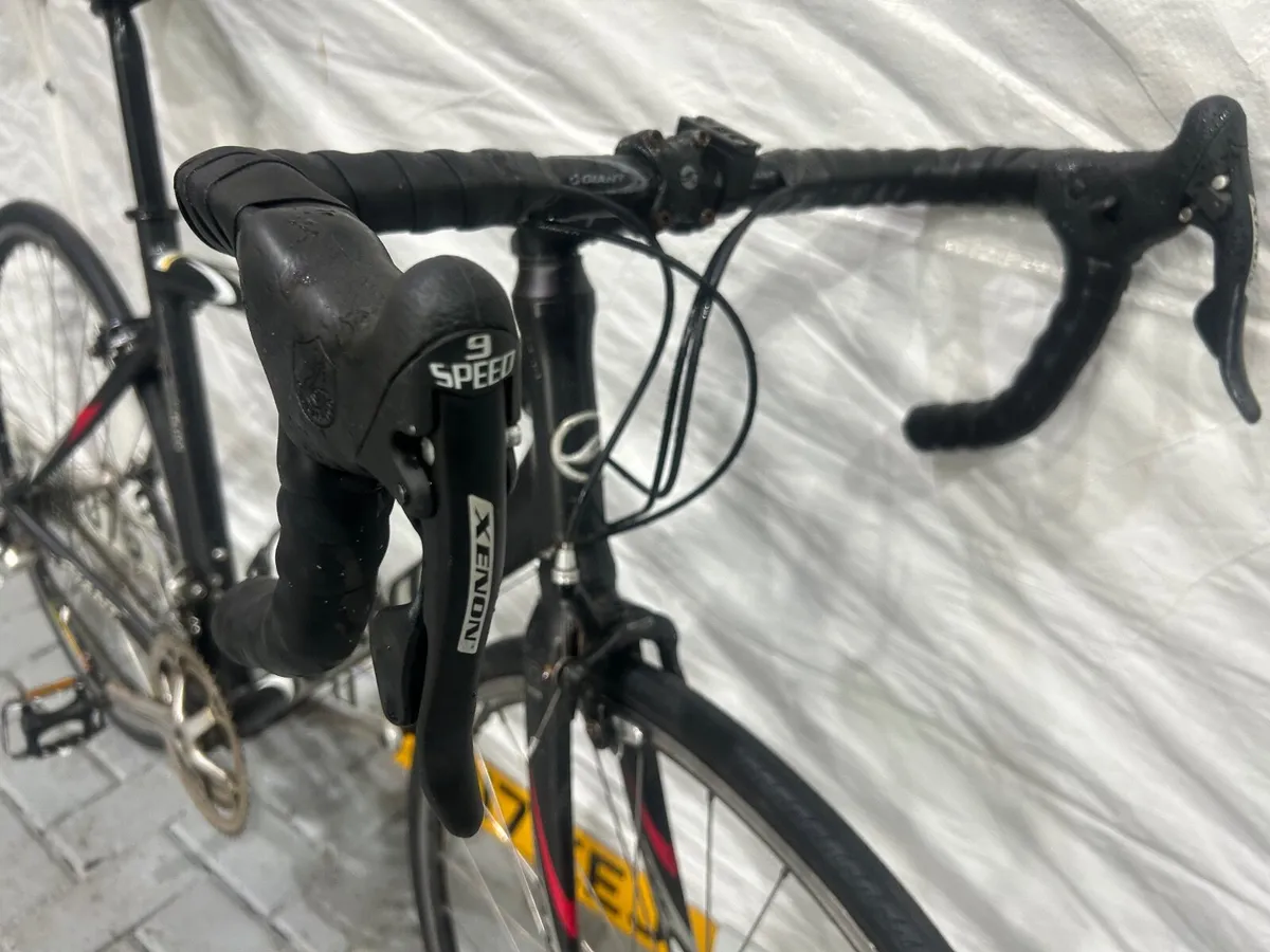 Giant SCR 3.0  Road bike - Image 2