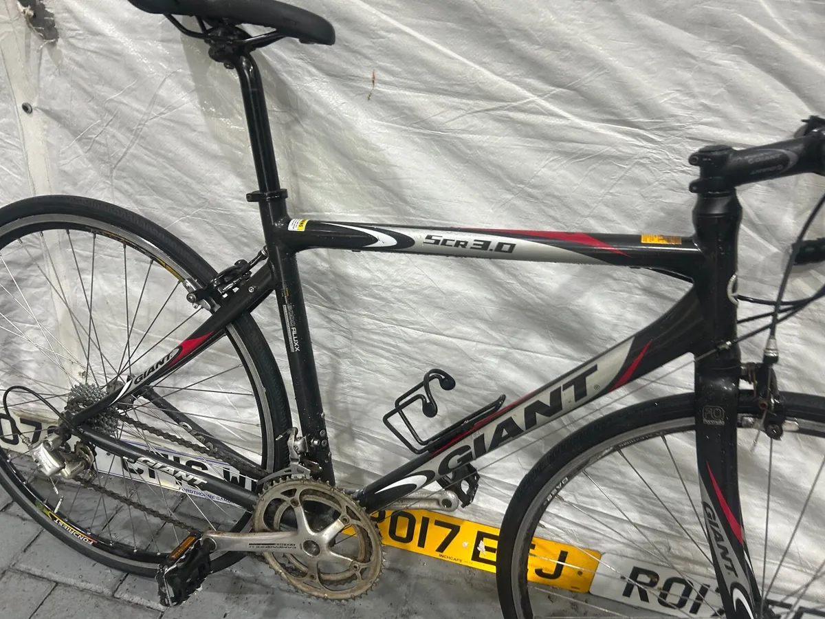 Giant SCR 3.0  Road bike - Image 3