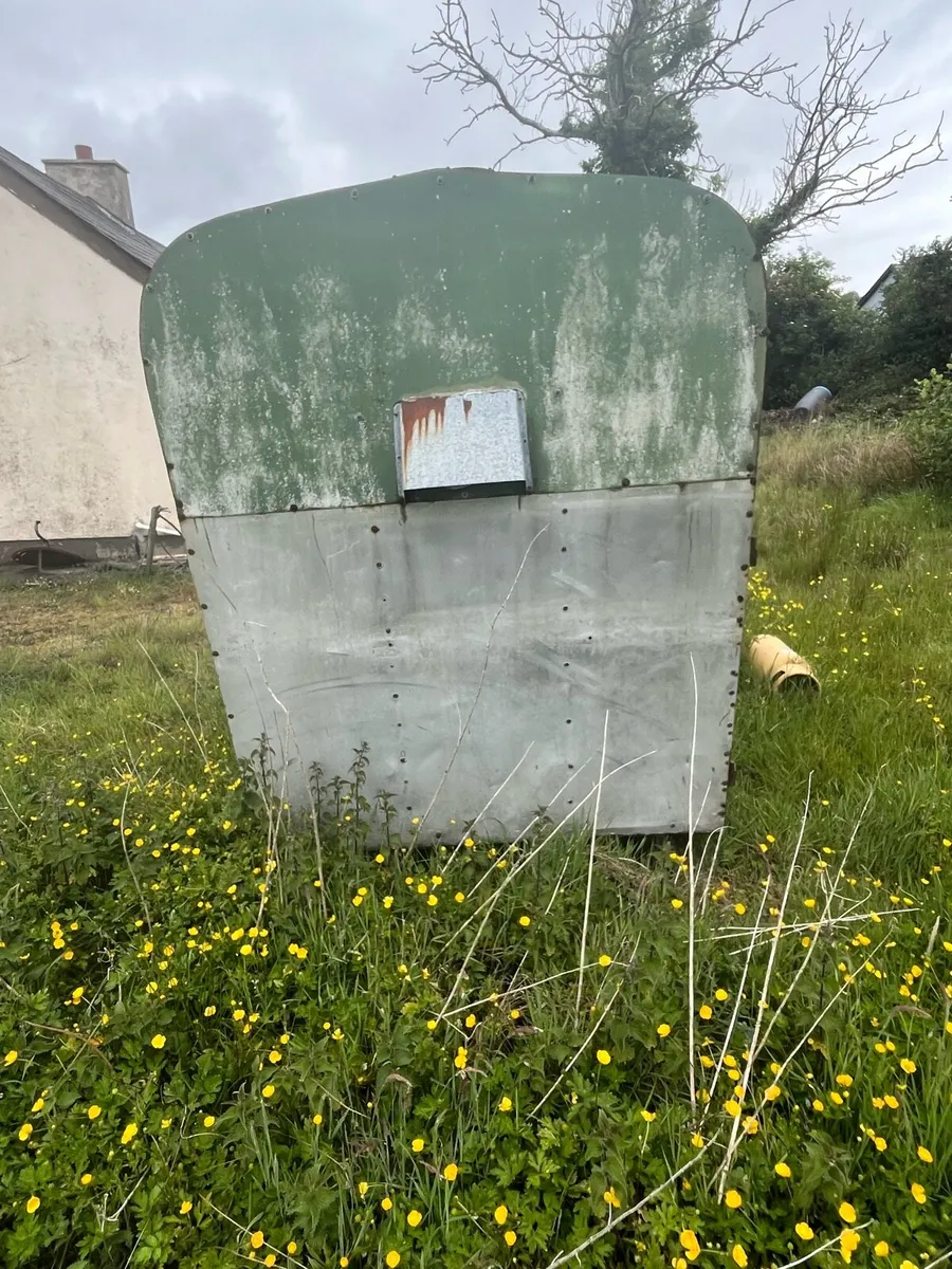 Two cattle trailers - Image 2