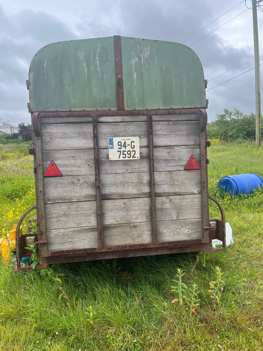 Two cattle trailers - Image 3