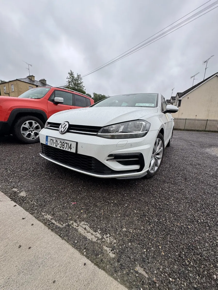 Volkswagen Golf R-Line - Image 2