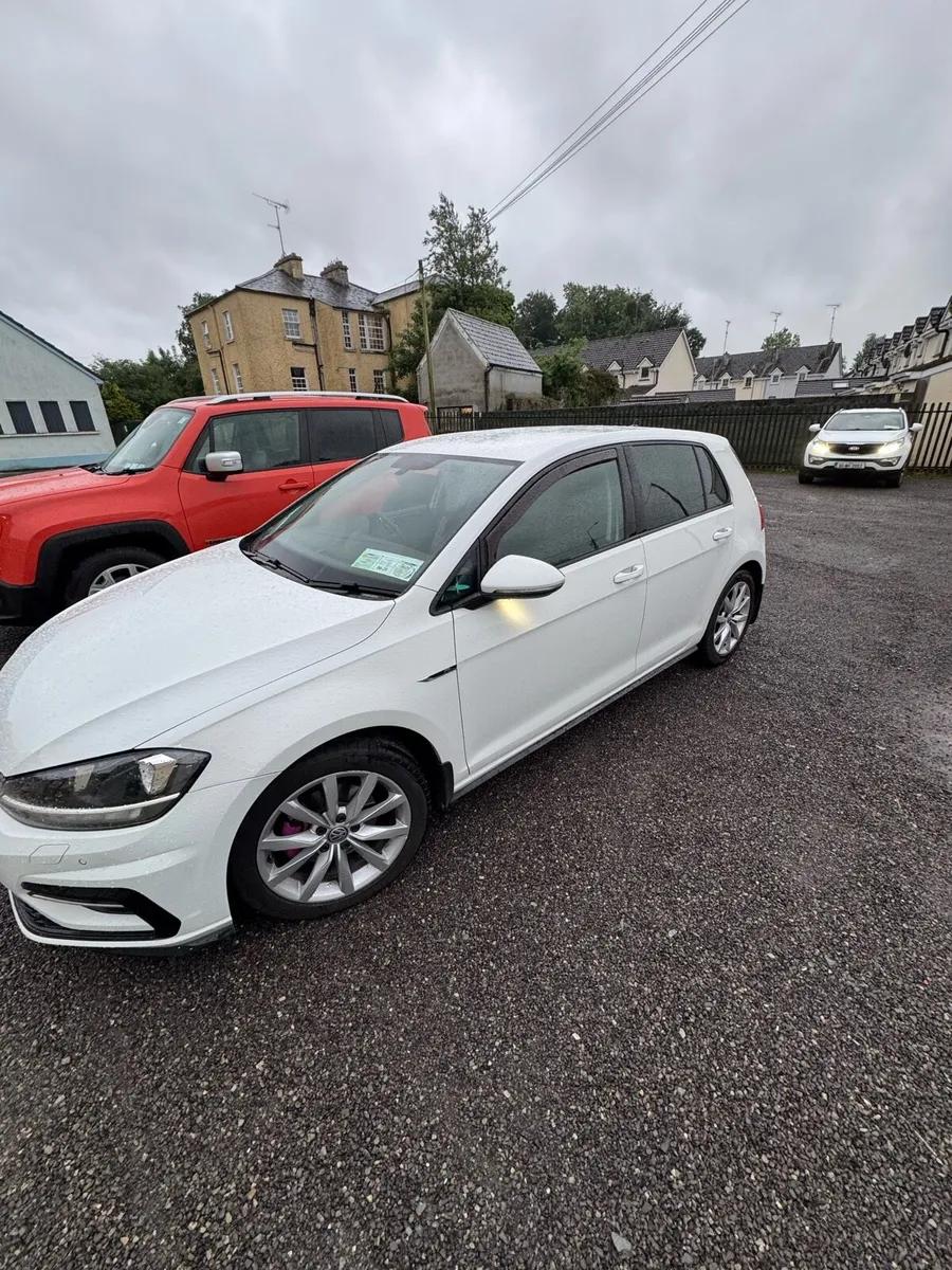 Volkswagen Golf R-Line - Image 4