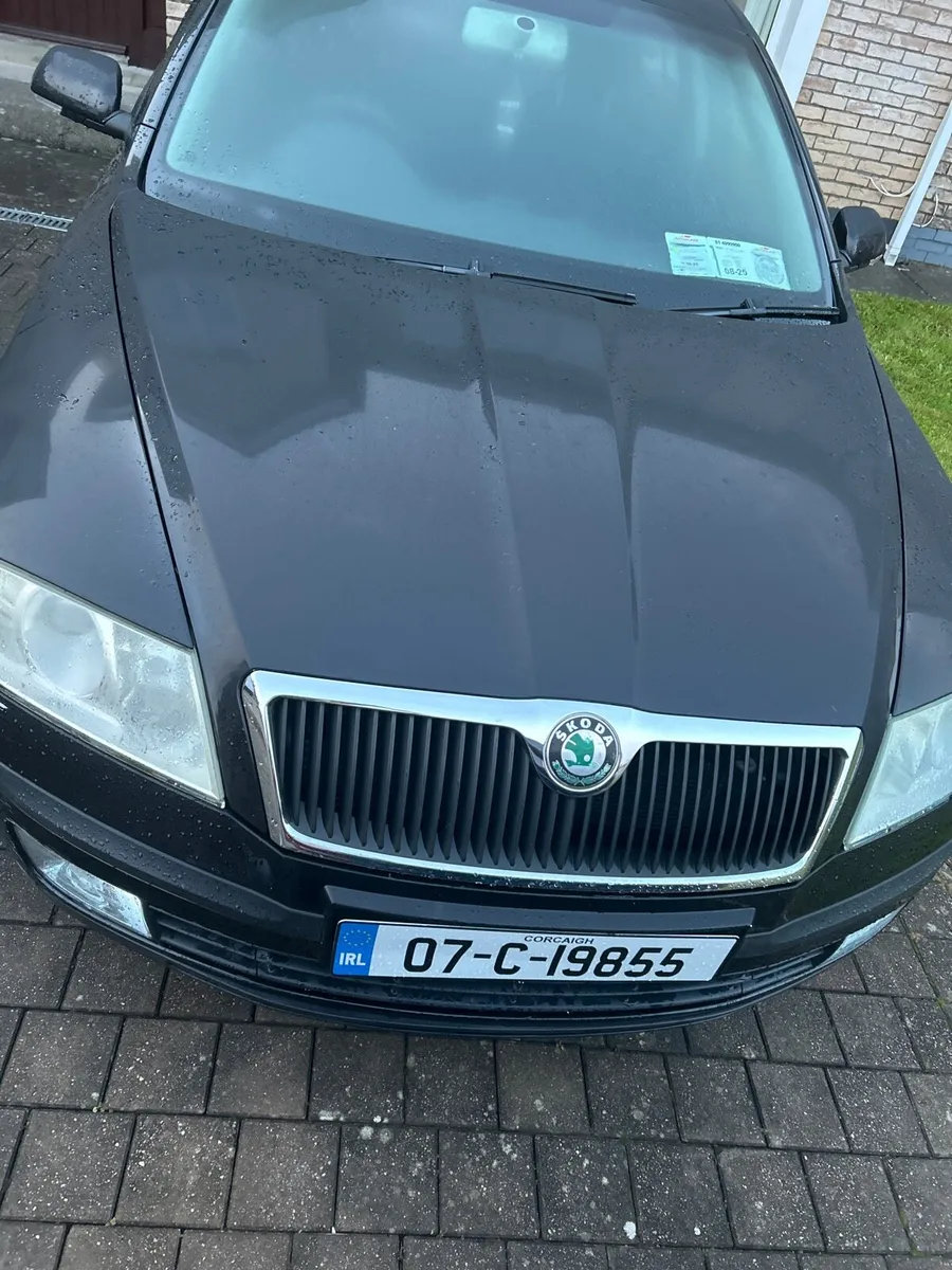 2007 Black Skoda Octavia 1.4 Petrol - Image 1