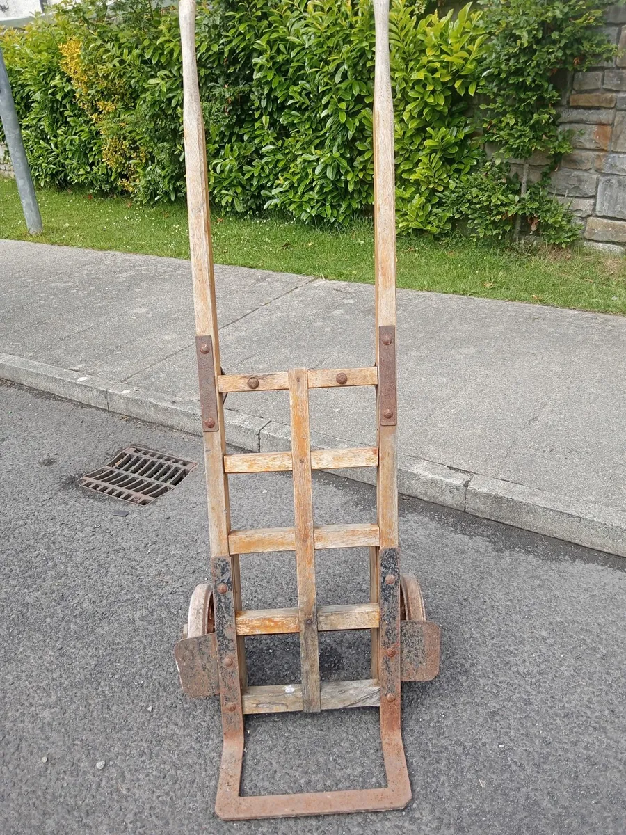 Vintage trolley - Image 1