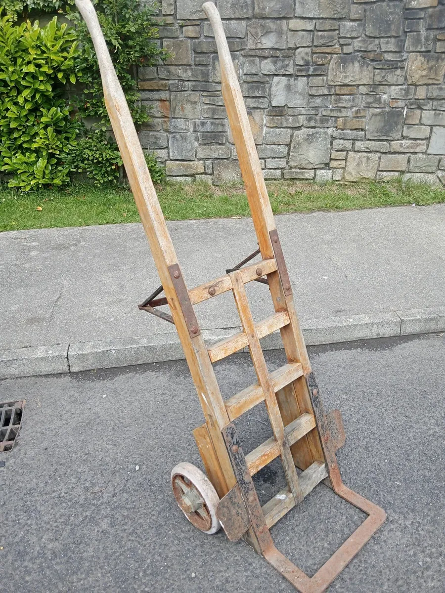 Vintage trolley - Image 2