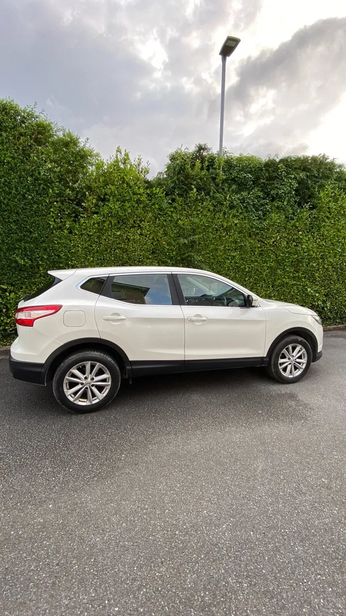 Nissan Qashqai low mileage - Image 2
