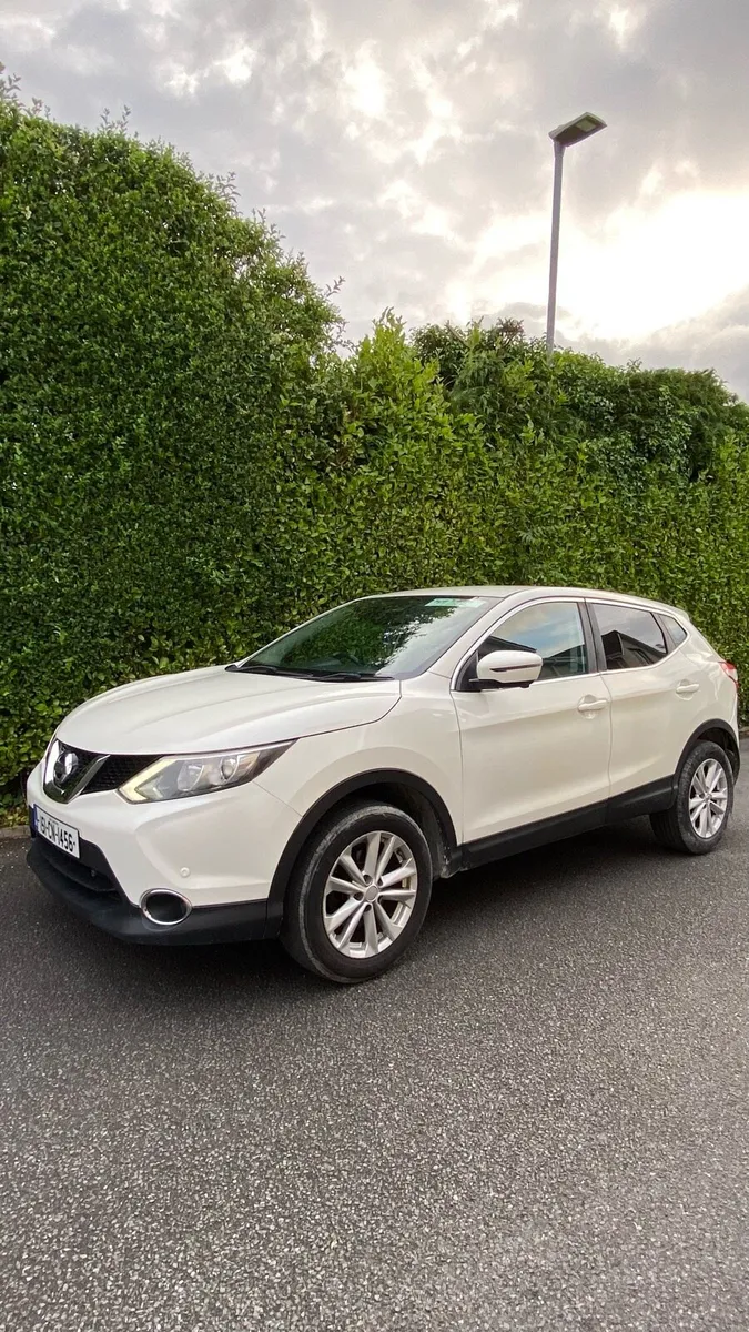 Nissan Qashqai low mileage - Image 4