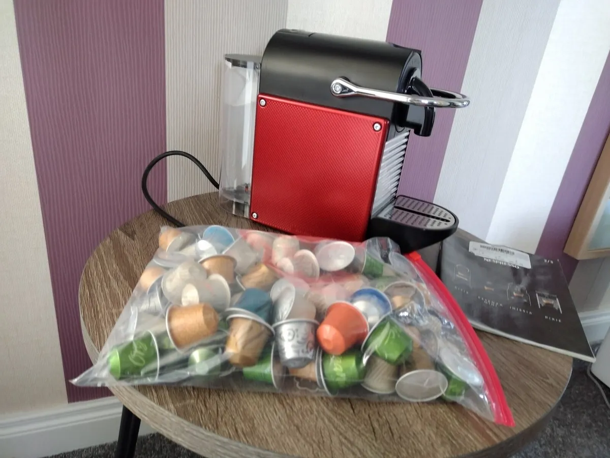Nespresso Pixie Coffee Machine €100 - Image 1