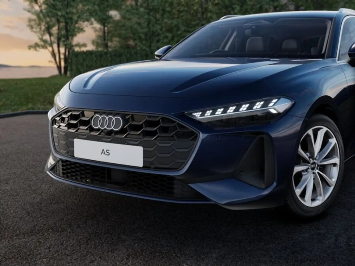 Audi A5 Avant 40tdi 204BHP Edition ONE SE Automat - Image 3