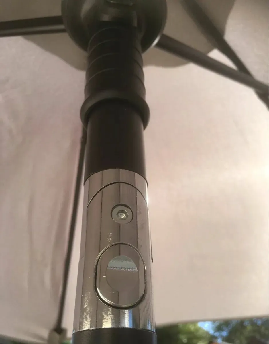 NEW SEALED Sturdy Tilting Sun Parasol - Image 4