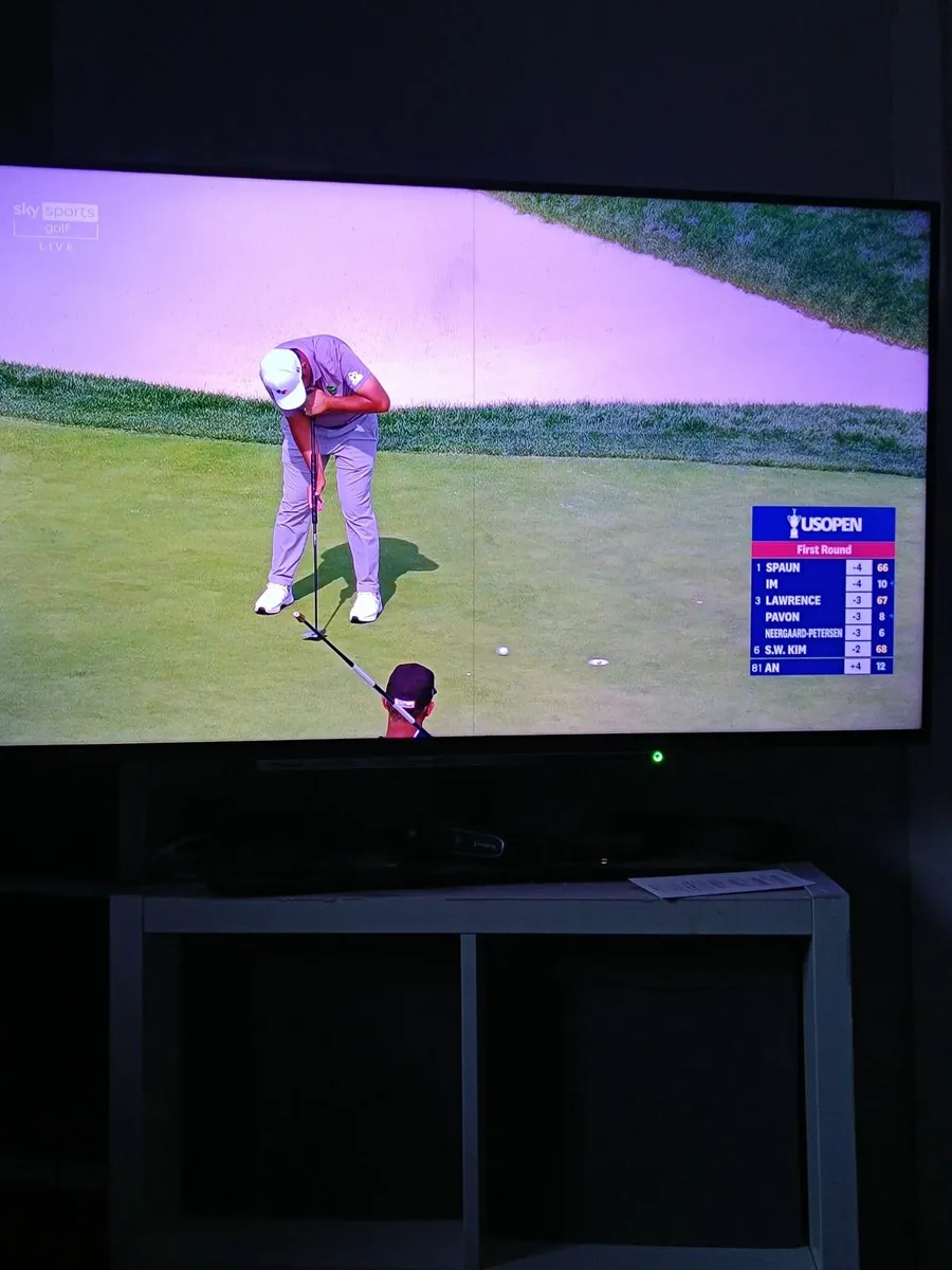 Toshiba 49 inch TV - Image 2