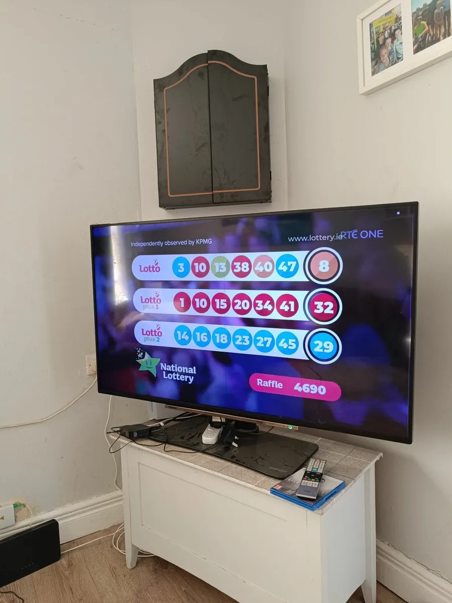 Toshiba 49 inch TV - Image 3