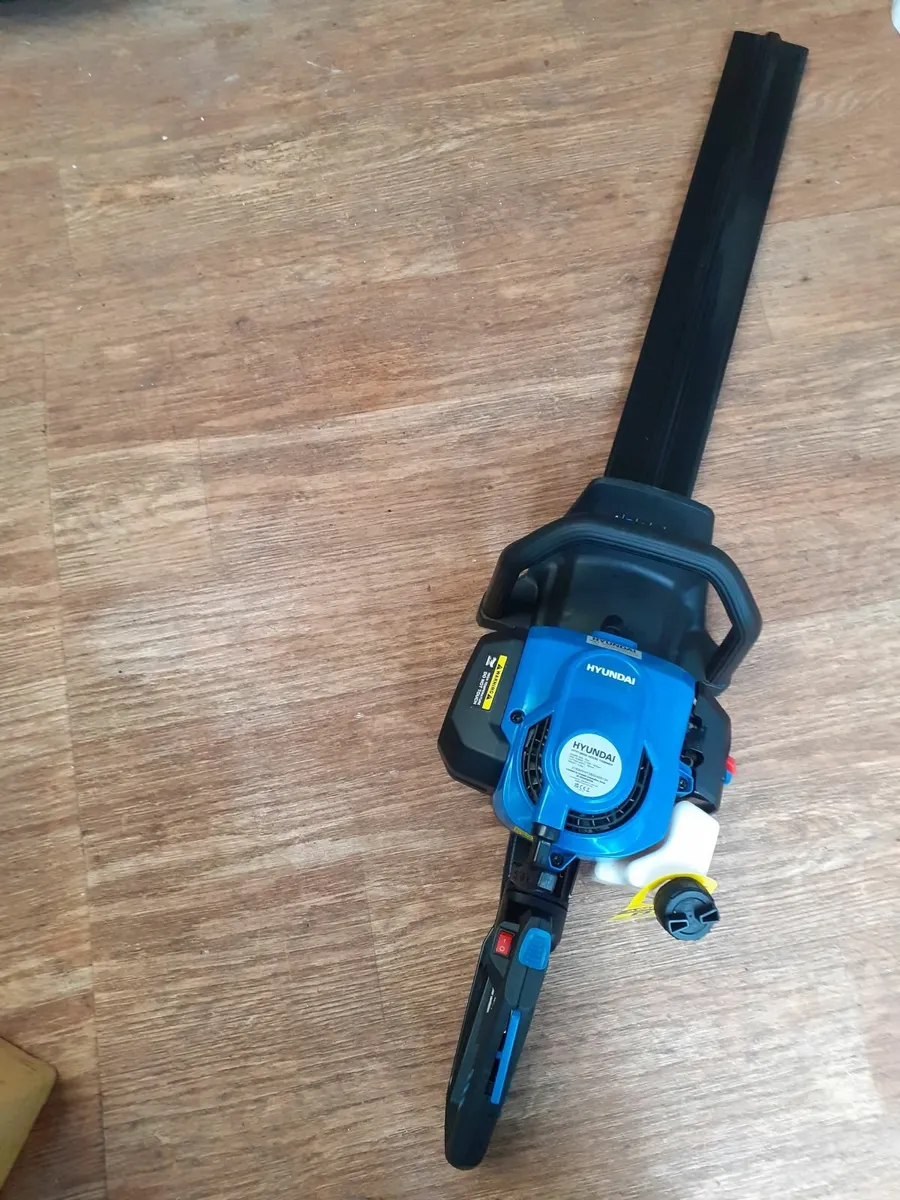 Petrol  hedge strimmer - Image 3