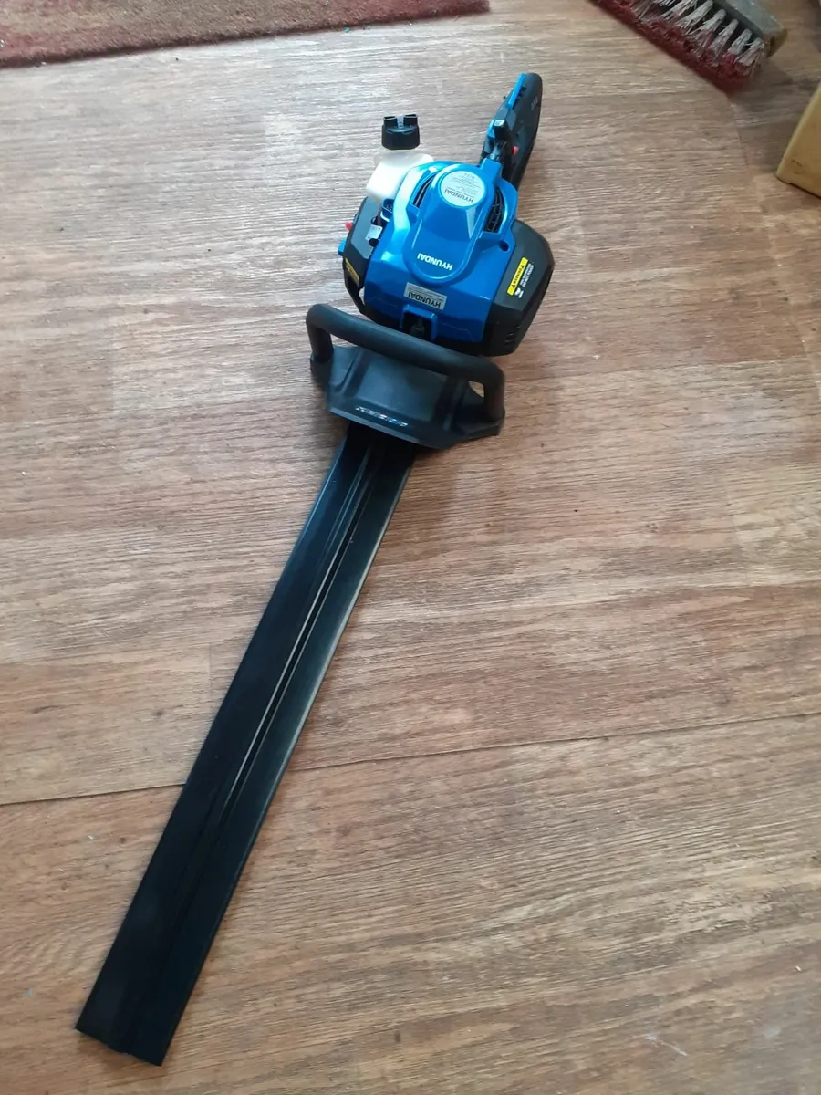 Petrol  hedge strimmer - Image 4