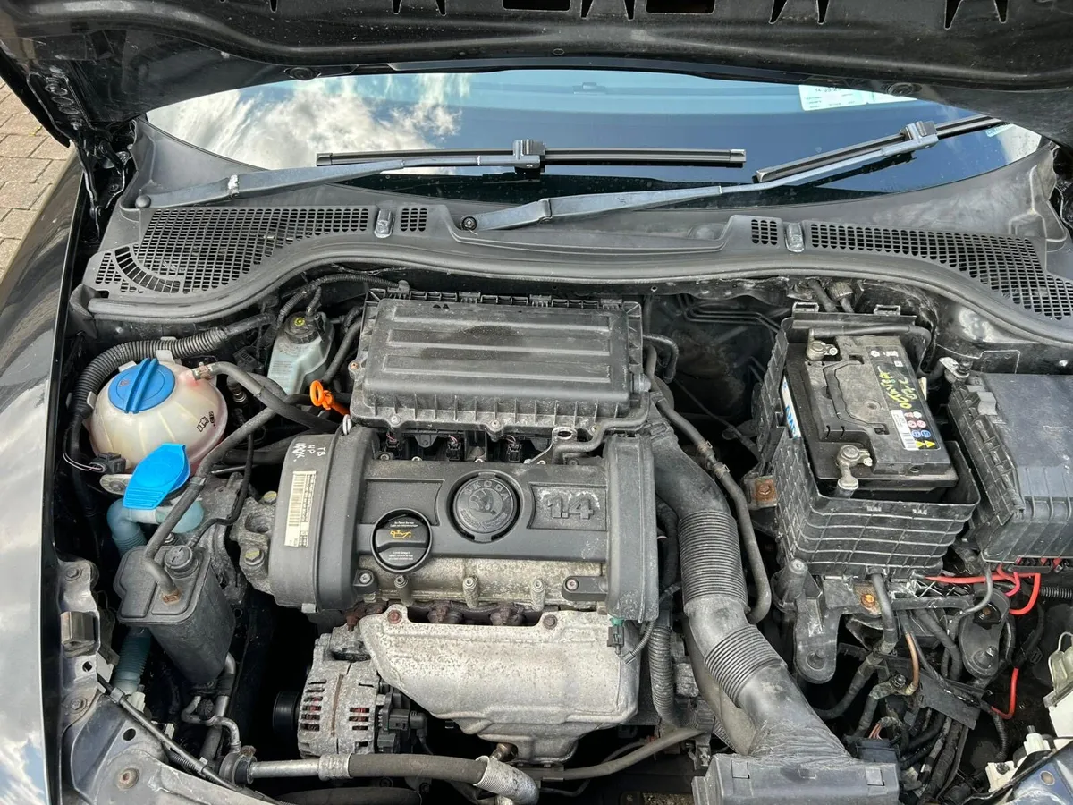 2007 Black Skoda Octavia 1.4 Petrol - Image 3