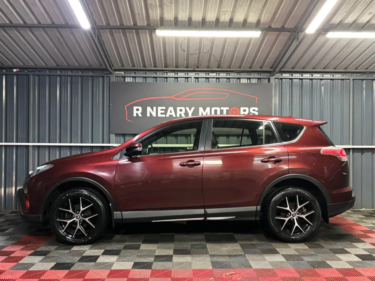 2016 Toyota RAV4  2.0 D-4D (143) 2WD LUNA SPORT - Image 3