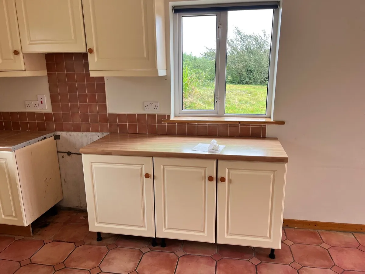 Kitchen - Image 1