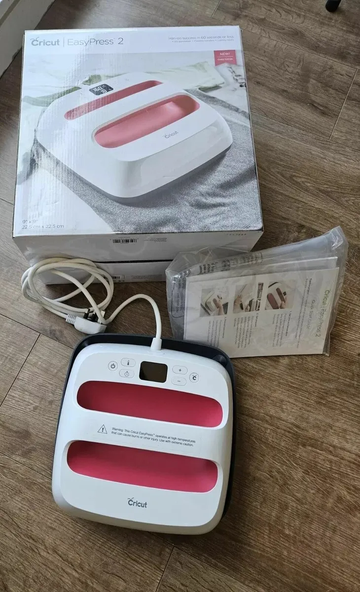CRICUT EASY PRESS 2 HEAT PRESS - Image 2