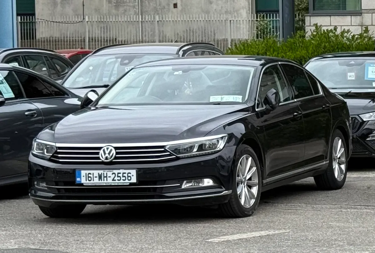 Volkswagen 2.0 Highline Passat - Image 1